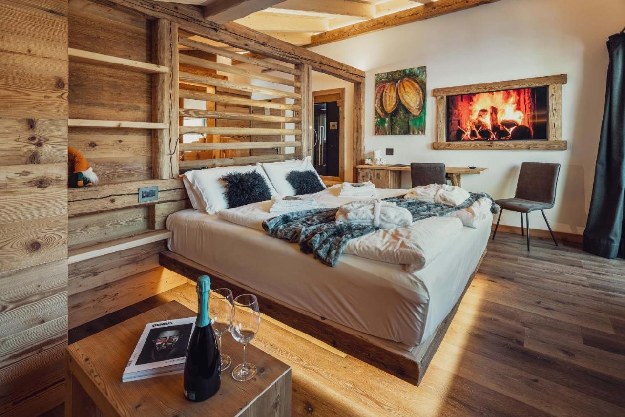 Hotel Ciasa Lorenzi Кортина д'Ампецо Екстериор снимка