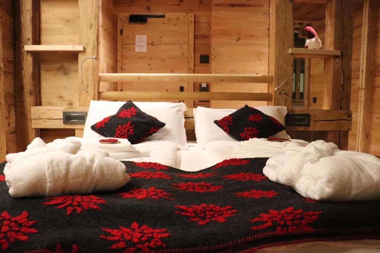 Hotel Ciasa Lorenzi Кортина д'Ампецо Екстериор снимка