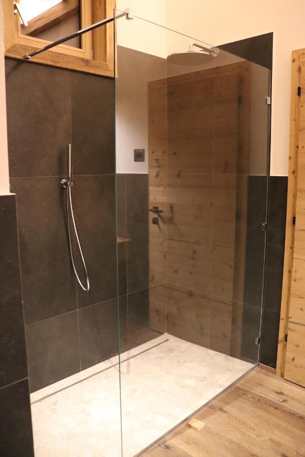 Hotel Ciasa Lorenzi Кортина д'Ампецо Екстериор снимка