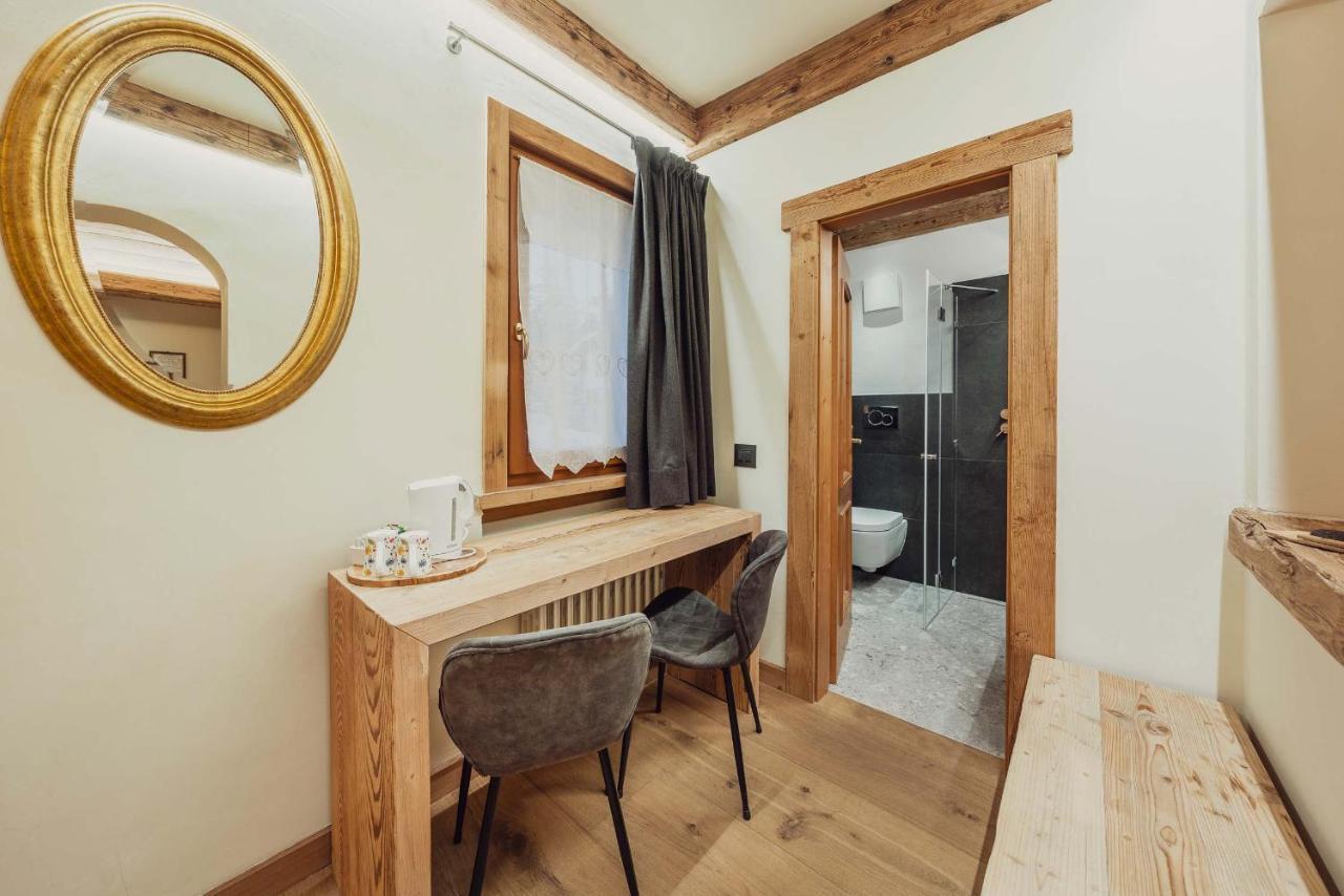 Hotel Ciasa Lorenzi Кортина д'Ампецо Екстериор снимка