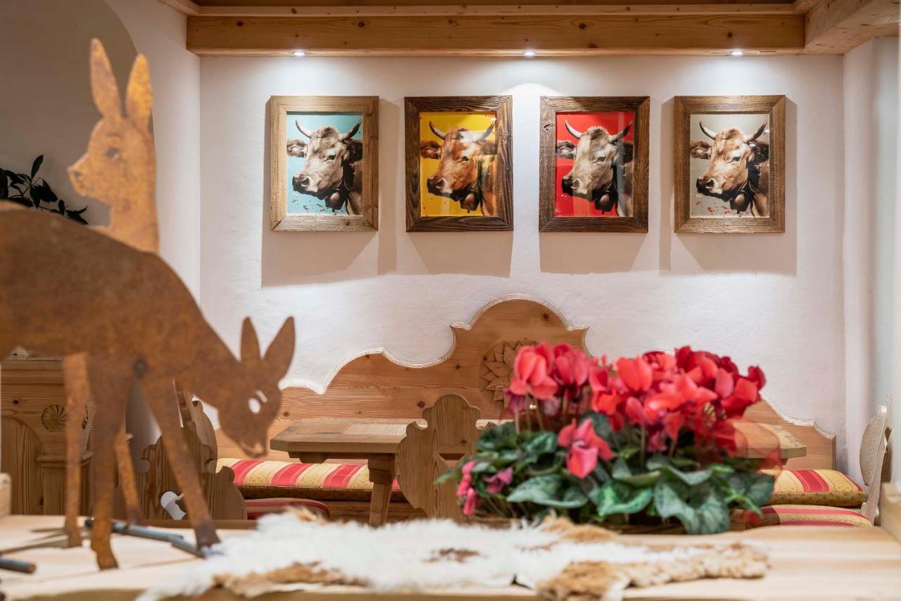 Hotel Ciasa Lorenzi Кортина д'Ампецо Екстериор снимка
